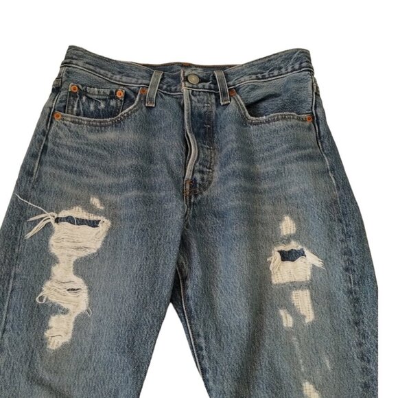 Levi's 501 Women's Patched Destroyed Button Fly Denim Jeans Size W27 L28 - Picture 2 of 11